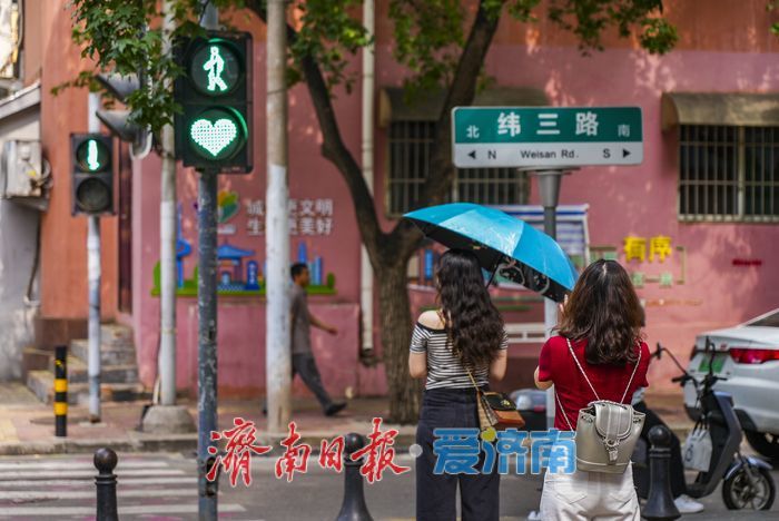 “老建筑+新玩法”焕发活力！济南融汇老商埠成暑期网红打卡地