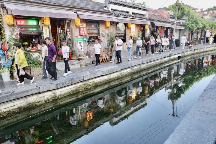 “泉”在济南过五一