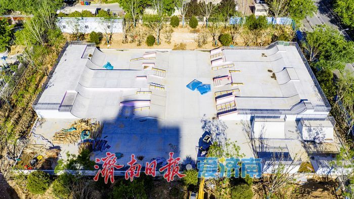 济南西客站运动公园加速建设，滑板场地成型