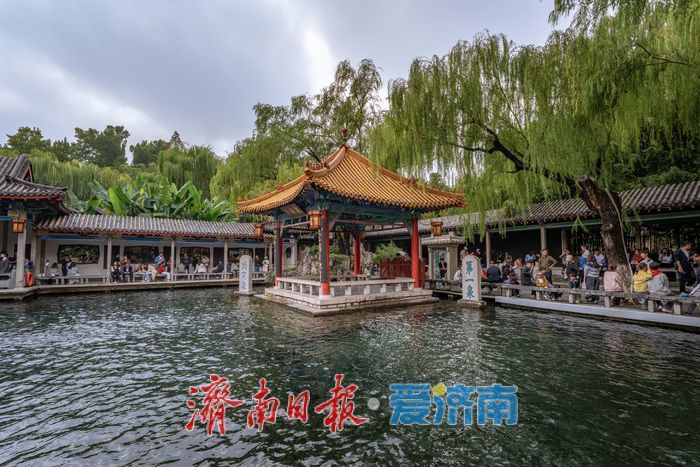 济南趵突泉水位达 29.58 米 国庆引客纷至沓来