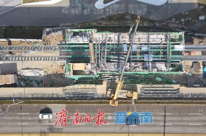 济南低运量轨道交通高新东区环线项目24座车站全部封顶