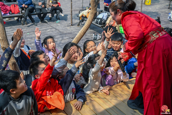 春风入寨花正好，石崮寨春日踏青漂流一站式打卡