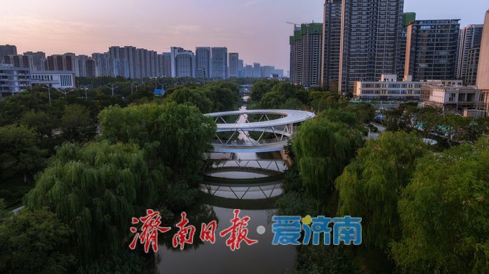 济南腊山河公园，市民休闲健身的好去处