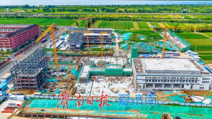 省实验中学鹊华校区初中部建设提速 赋能起步区教育高质量发展