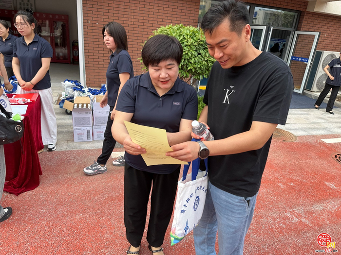 关注生活无着的流散人员  织密民生兜底保障网 ——济南市举办救助机构“开放日”暨“夏季送清凉”专项行动启动仪式