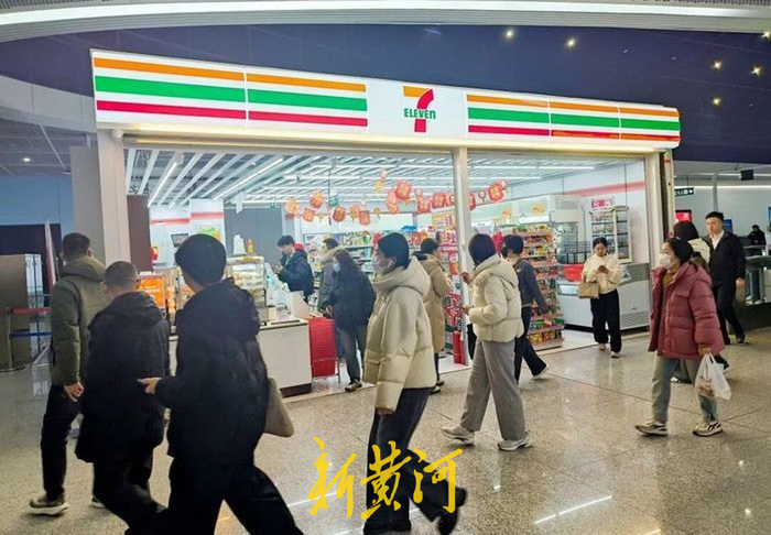 轨道上的泉城，下一站是人间烟火