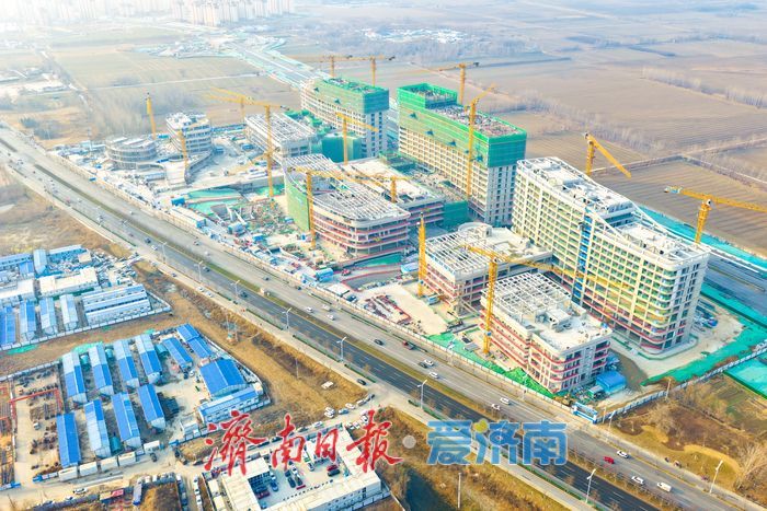 项目强省会｜济南起步区综合医疗中心部分建筑已完成封顶 铸就黄河流域医疗新标杆