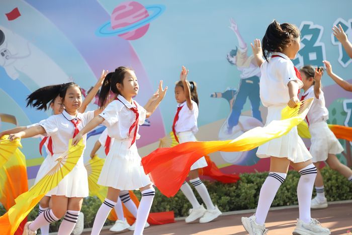 济南市市中区润泽学校小学部2026年秋季开学典礼隆重举行