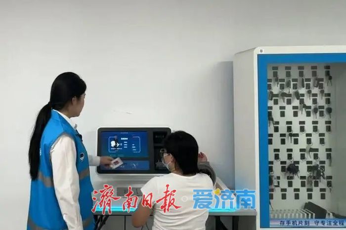 护航国庆出行路，公交志愿服务在行动