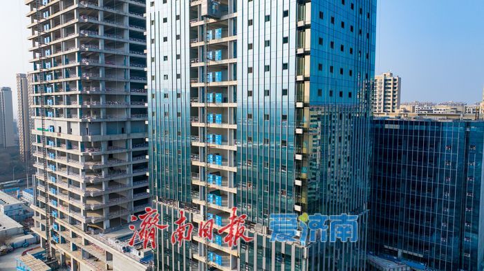 新地标崛起，新城芯成熟 雪山片区最高楼封顶后新进展