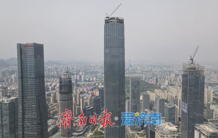 项目强省会｜济南“第一高”塔冠钢结构整体基本成型