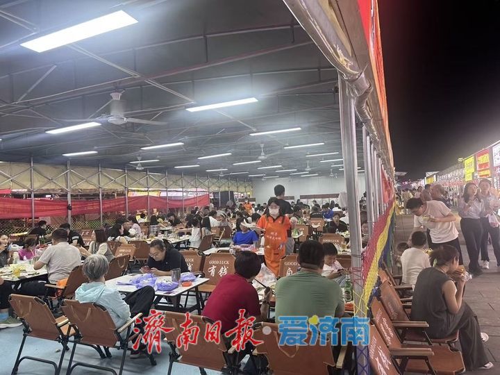一年四季 泉在济南丨烟火点亮城东夜！东光里夜市成市民休闲新打卡地