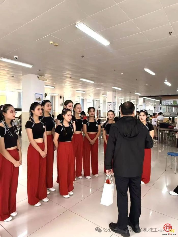 喜报！济南电子机械工程学校荣获山东省排舞大赛冠军！