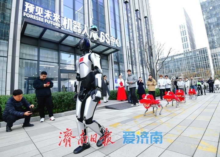 中国北方地区首家机器人6S中心落户济南汉峪金谷