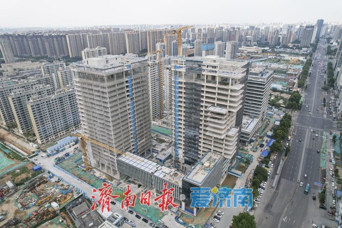 项目强省会｜济南明湖科创中心B5地块外立面施工收尾