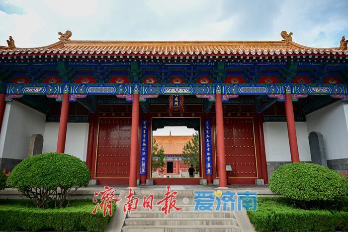 一年四季 泉在济南丨济南府学文庙：古建筑里的市井烟火