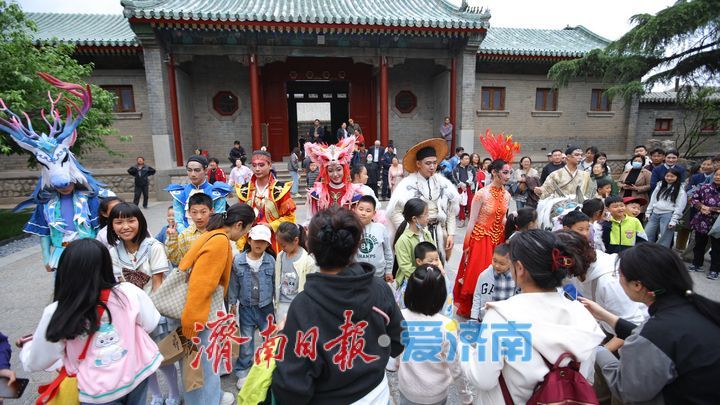 一年四季 泉在济南丨上古“神兽”走进山东古建筑博物馆 游客感受古建筑和传统文化之美