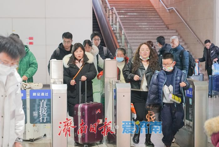 春运迎节前客流小高峰