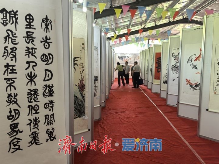 “秘境石崮寨·首届绿水青山书画展”举办