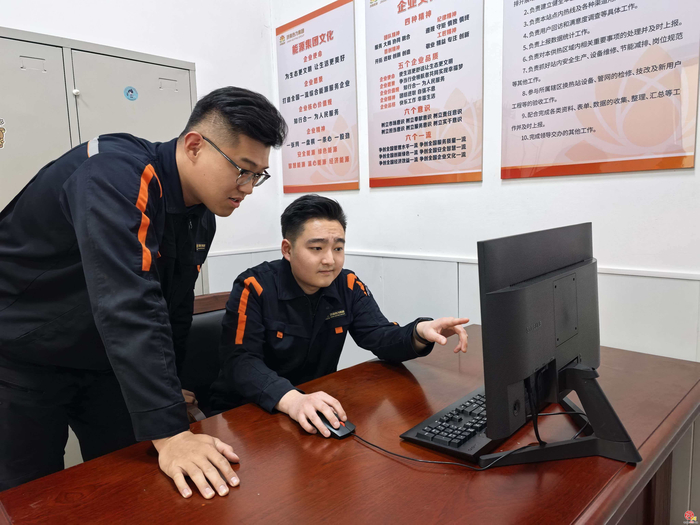 学思践悟强本领 济南热力集团青年理论学习小组开展学习实践活动