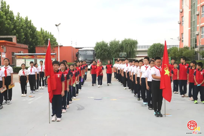 【和燕 手拉手】情牵黄河两岸 共育时代少年 ——济南市历下区燕山小学教育集团开展跨区域党团队共建活动