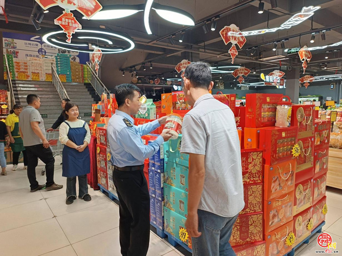 “双节”市场监管不打烊 守护泉城放心消费