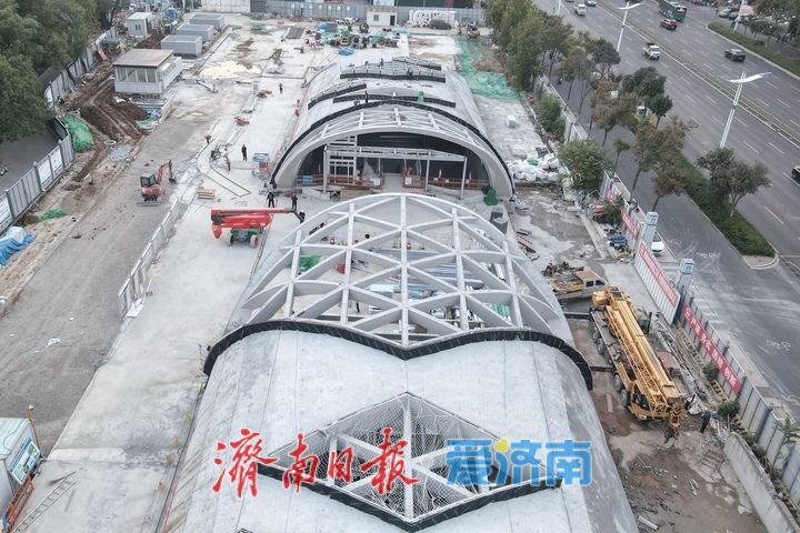 济南轨交4号线最“浅”车站主体结构全部完工