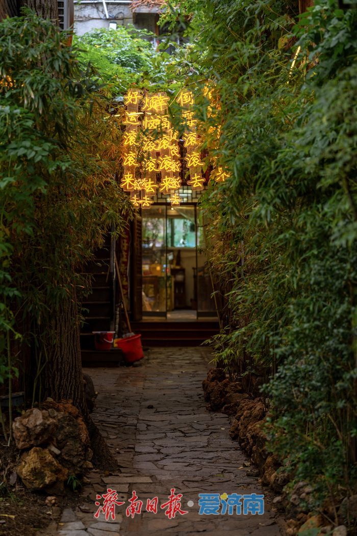 漫步济南后宰门街，感受文化古韵与特色旅游魅力