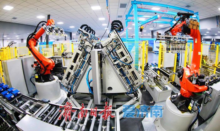 趵眼丨智能经济的新赛道，温暖万家的“烟火气”