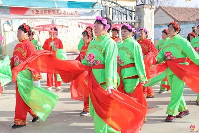 章丘普集街道：金马踏春迎盛世  民俗展演启新程