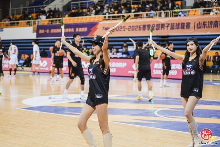 章丘迎来NBL联赛主场首秀 山东蜜獾力克对手斩获开门红