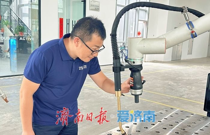项目赋能 生产线上的新动能丨济南智能机器人赋能工业“轻装上阵”