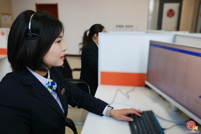 第八个春节，她的“朝阳”又在96969热线升起