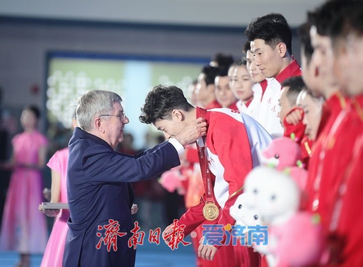 山东队夺得十五运武术套路混合团体金牌