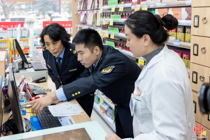 济南市市场监督管理局开展冬季常用药品专项检查