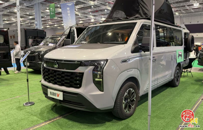 多品类强势出击！中国重汽轻型汽车首登上海国际房车展