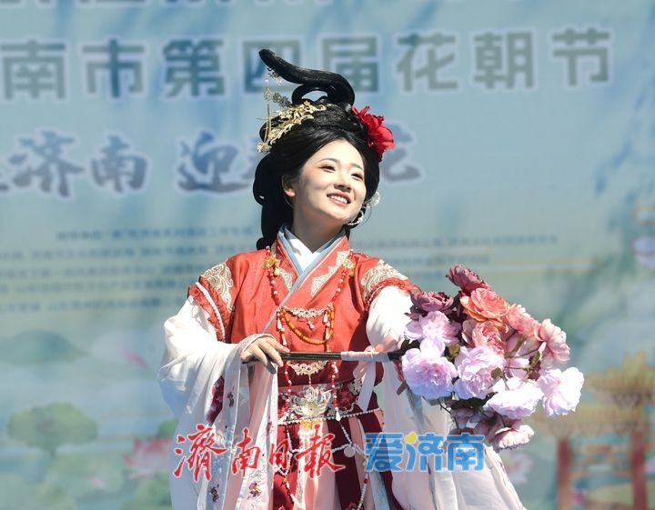 “一年四季·泉在济南”系列活动暨2025济南花朝节启动