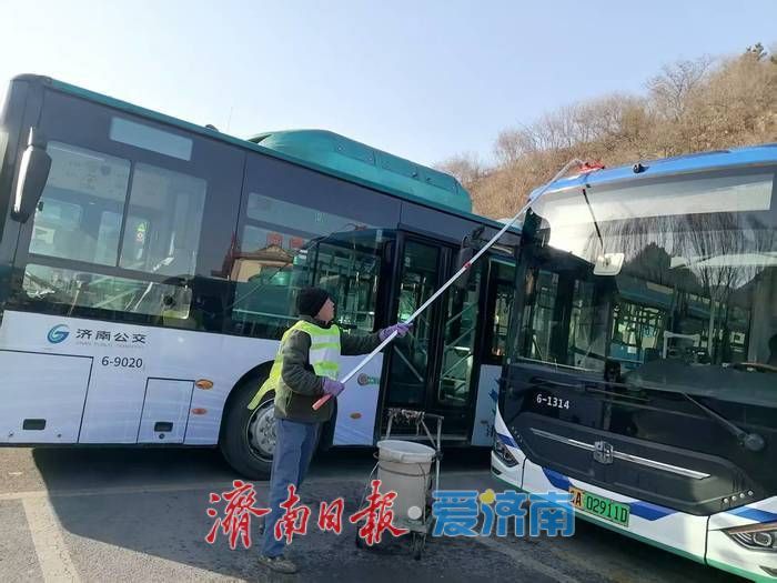 车轮滚滚护团圆，9天长假济南公交载客727万人次