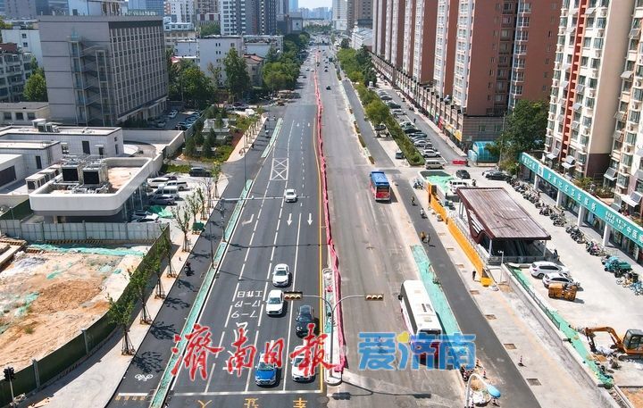 围挡撤场还路于行，济南轨交6号线西段沿线道路逐步恢复正常通行