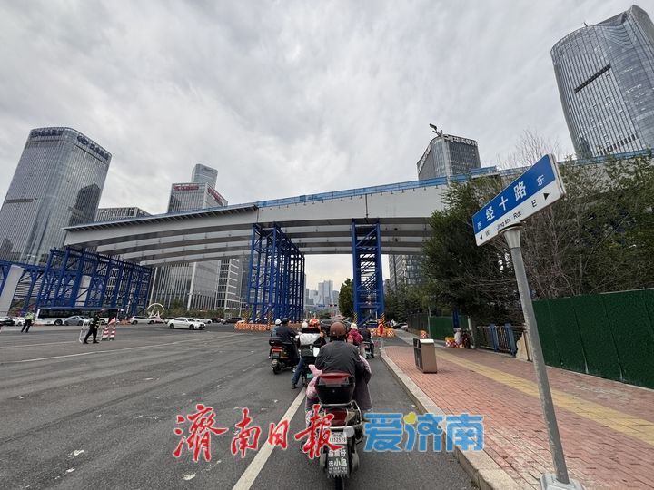 高架长龙跨经十路！凤凰黄河大桥南延工程展现城市雄姿