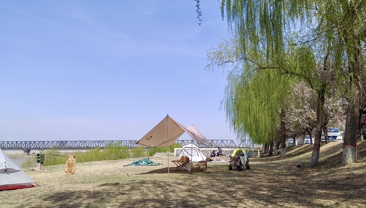 牧牛山上春光美 踏青露营玉符河