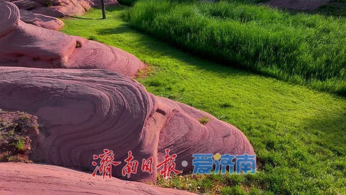 一年四季 泉在济南丨莱芜红石公园：繁华都市中的侏罗纪奇观