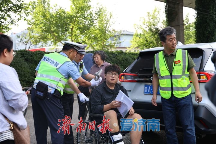 高考首日温情启幕 济南一中考点多方护航助力学子逐梦