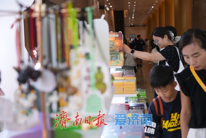把齐鲁文化带回家 山东博物馆文创圈粉