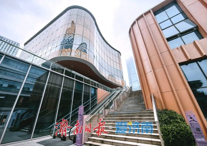 冲刺开街，记者探访济南CBD首座“公园商业开放式街区”