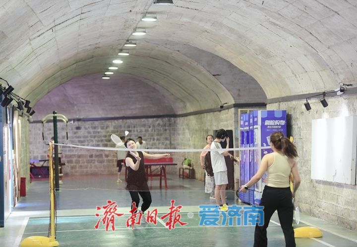 一年四季 泉在济南丨温差接近20℃，济南这处“天然空调房”人气足