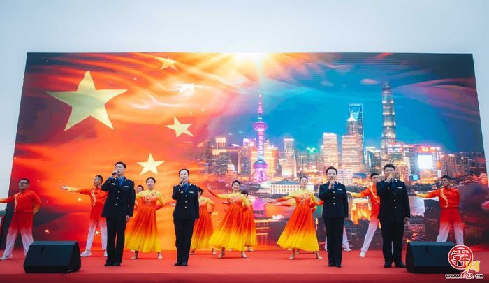以城为卷 以心为笔 济南礼赞“唤醒城市的人”