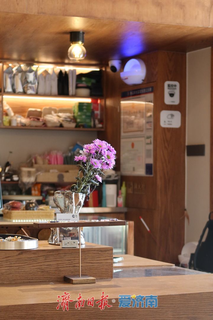 砖缝呼吸 院门生长 百年老街步步上新