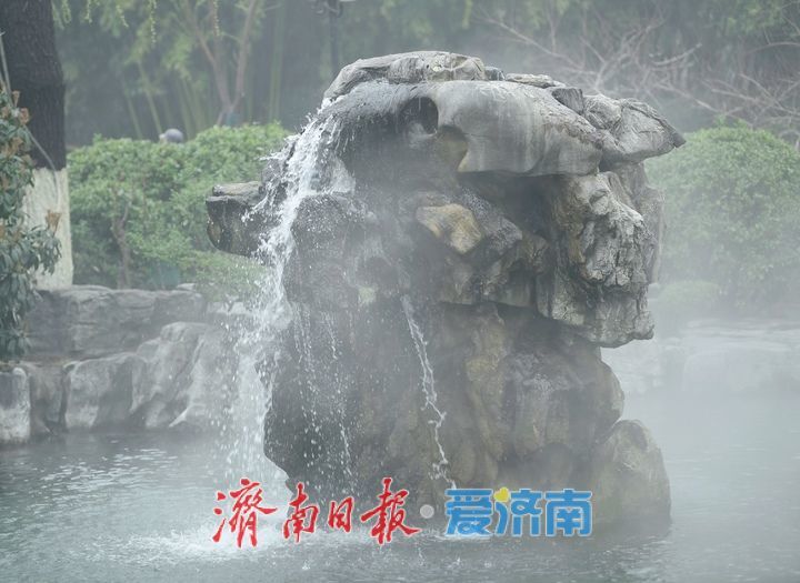 一年四季 泉在济南｜持续喷涌近200天，济南月牙泉生机勃勃迎元宵佳节