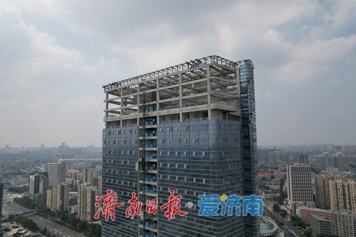 项目强省会｜济南壹合广场项目超高层建筑外立面施工接近尾声